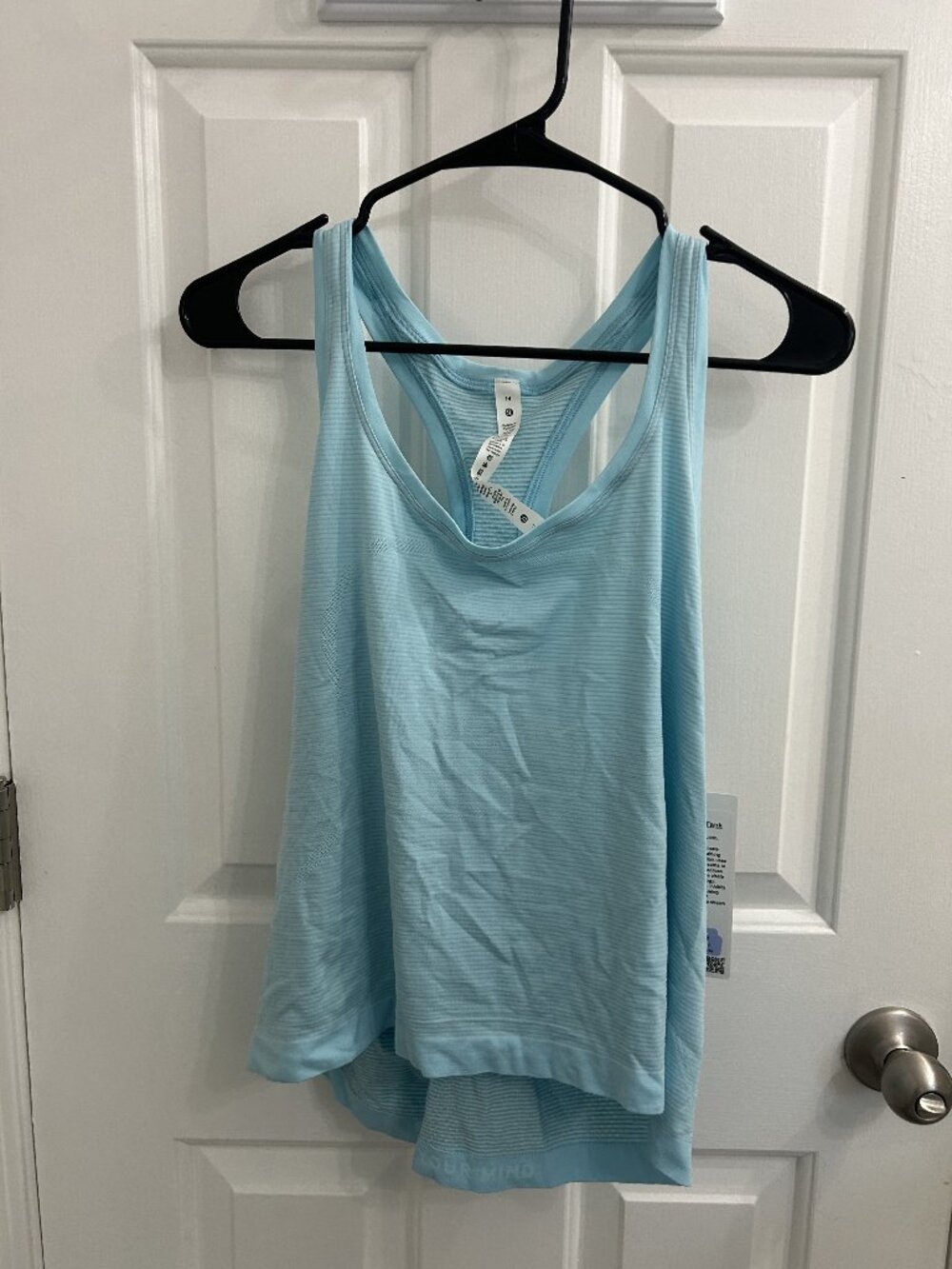 Lululemon women's swiftly tech RB tank 2.0 Race - light blue